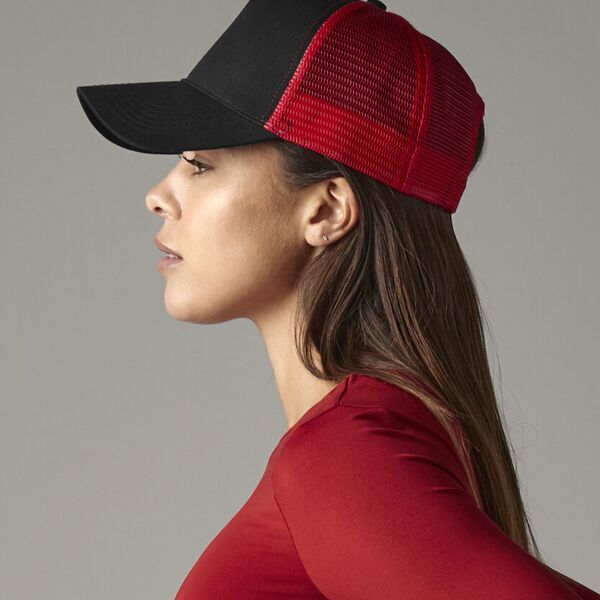 Snapback trucker Thumbnail